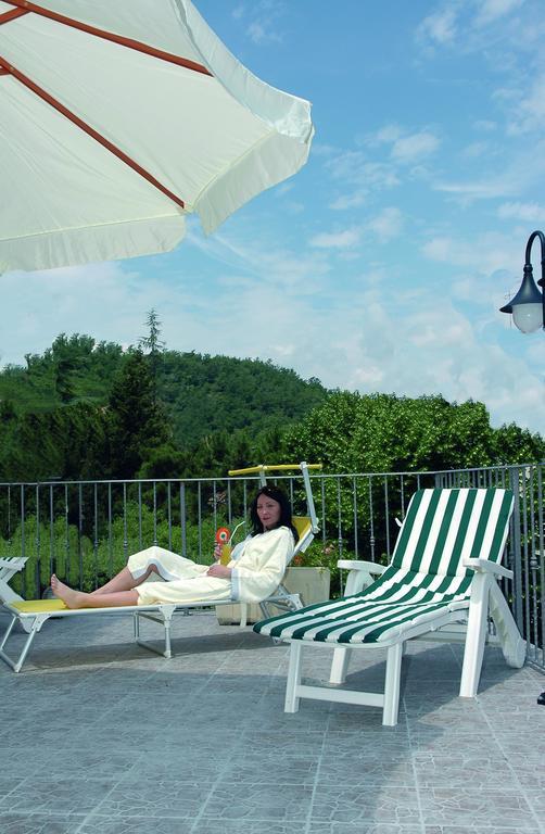 Hotel Vittoria Chianciano Terme Exterior foto